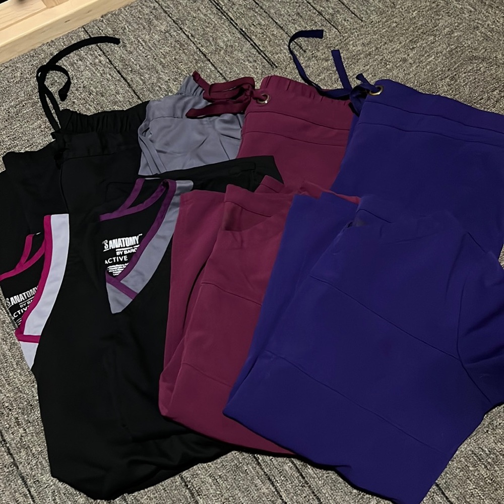 Set of scrubs